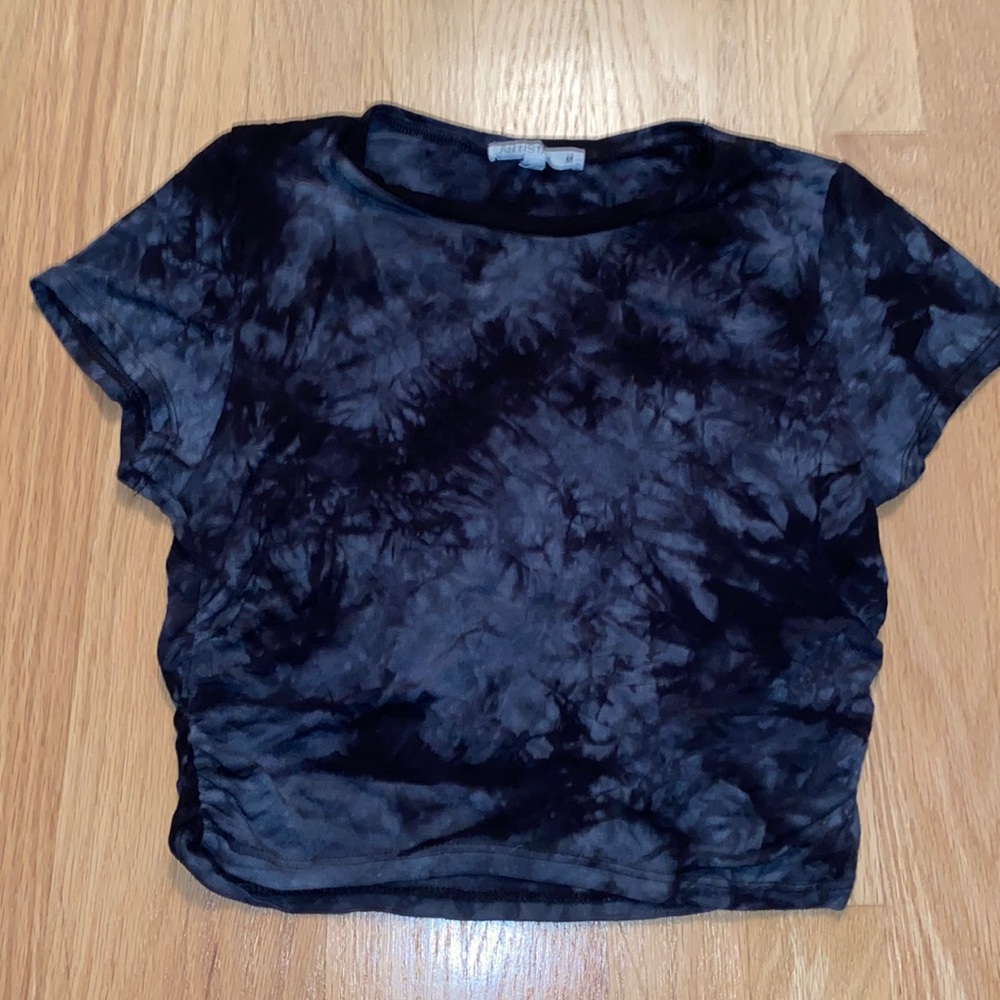 Black and Grey Tie Dye Crop Tee